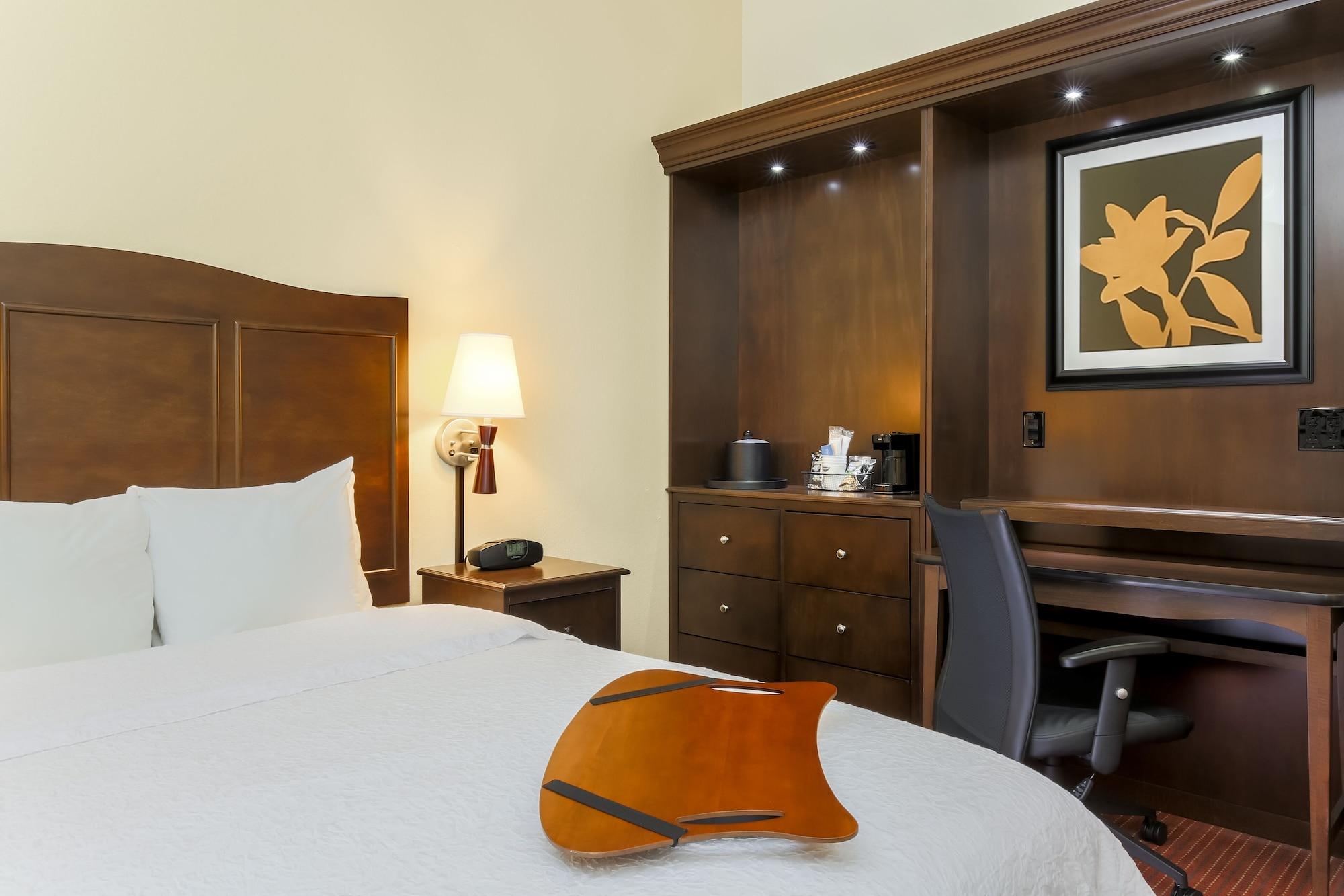Hampton Inn Champaign/Urbana מראה חיצוני תמונה