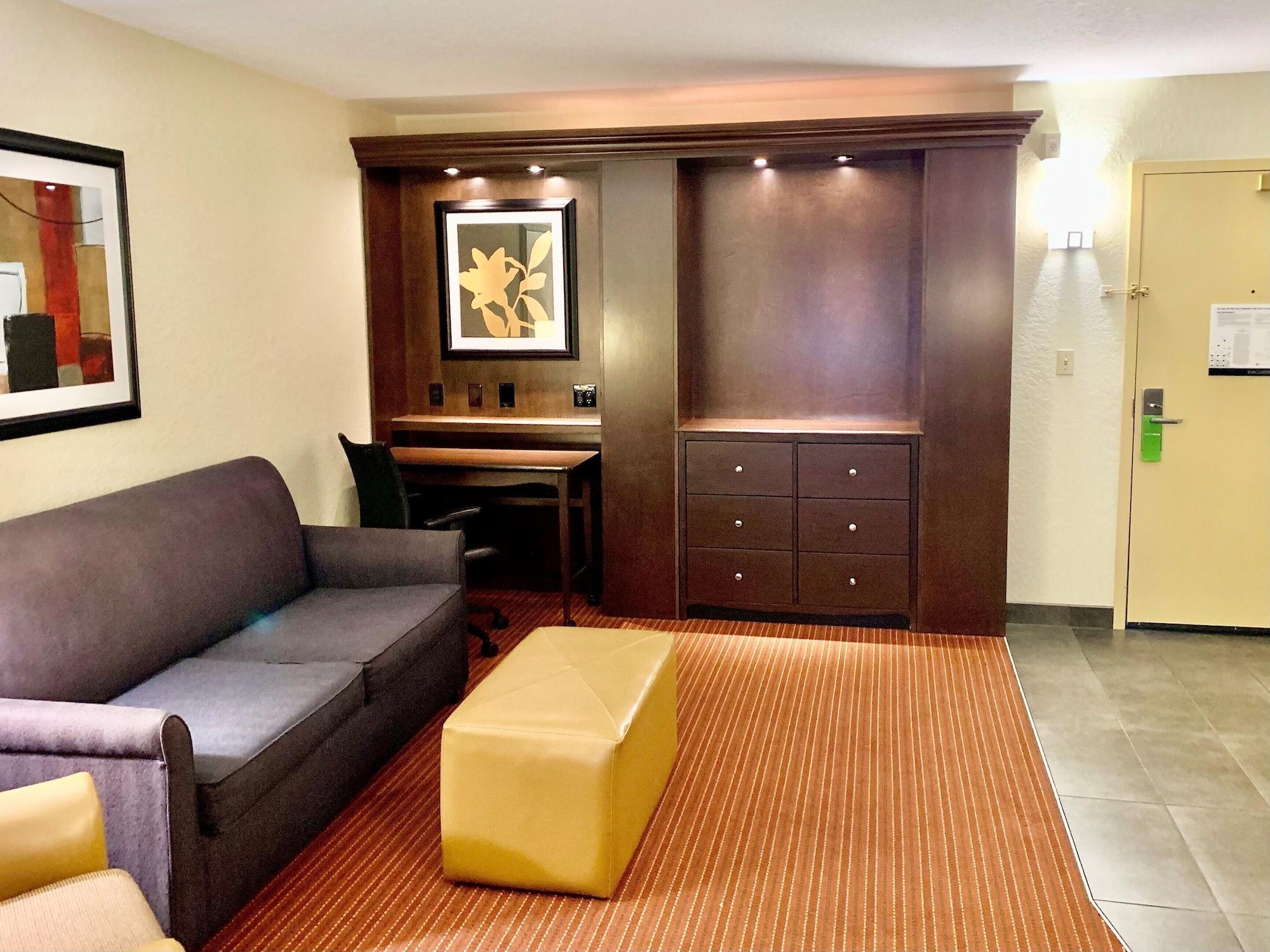 Hampton Inn Champaign/Urbana מראה חיצוני תמונה