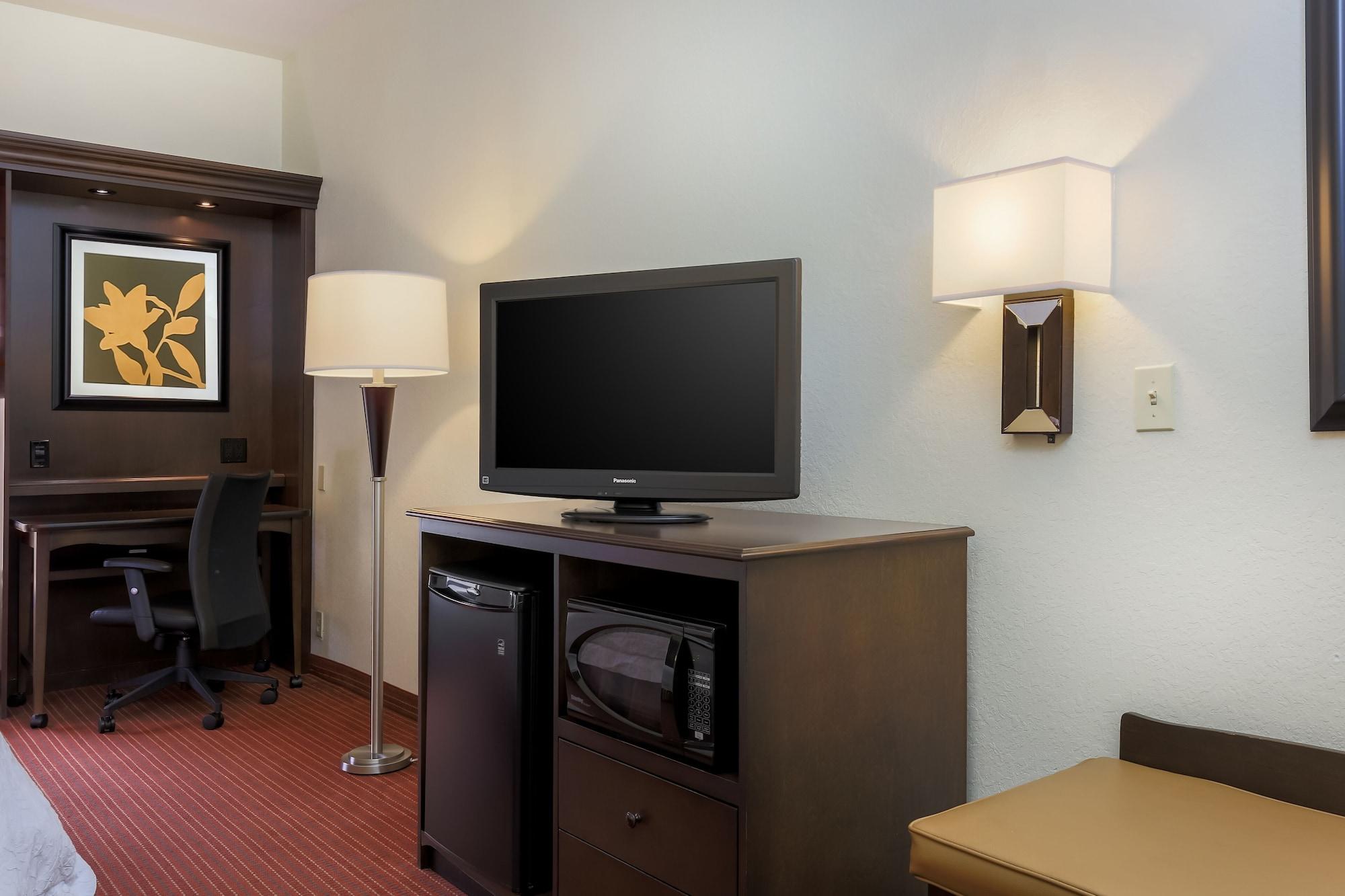Hampton Inn Champaign/Urbana מראה חיצוני תמונה
