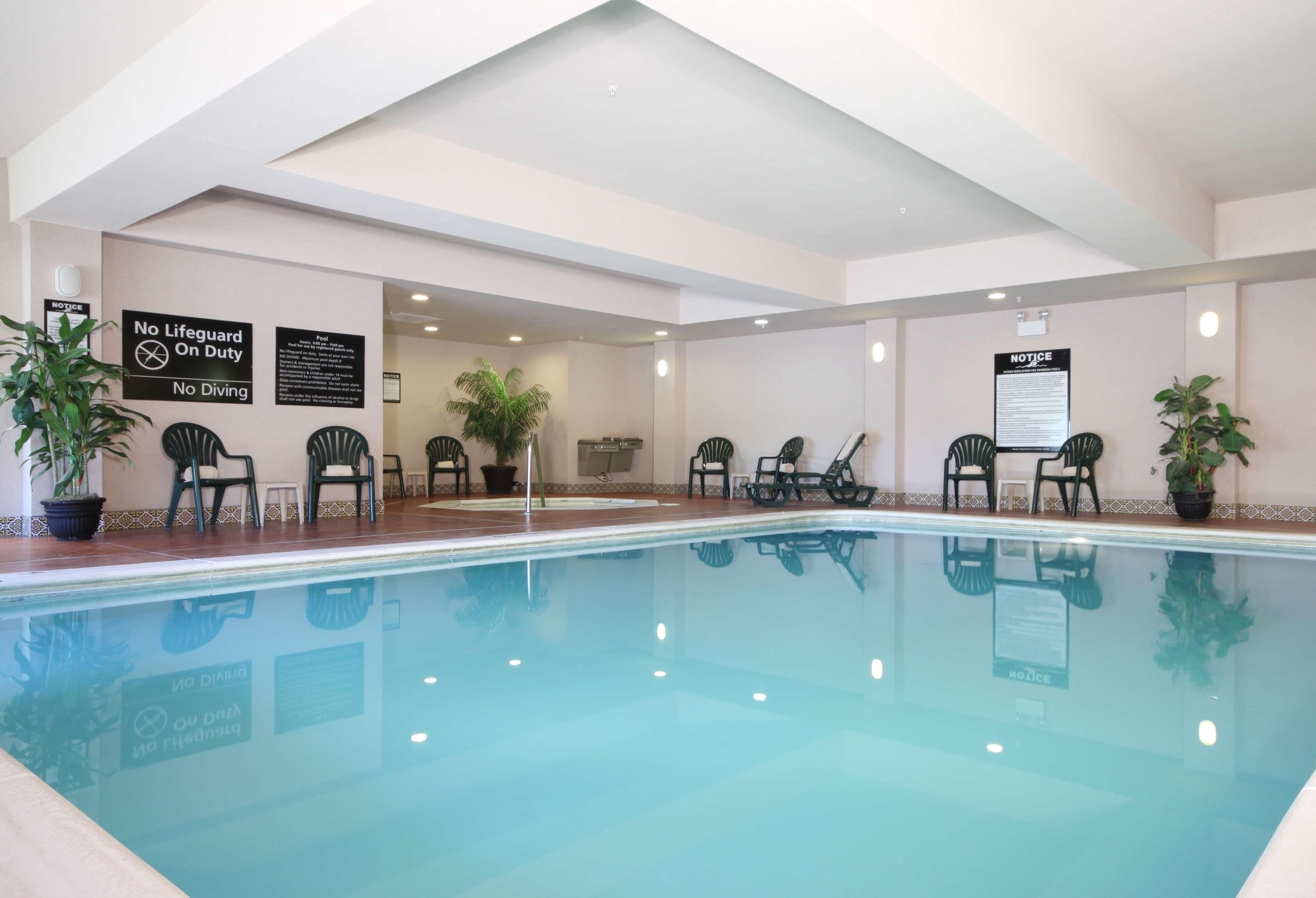 Hampton Inn Champaign/Urbana מראה חיצוני תמונה
