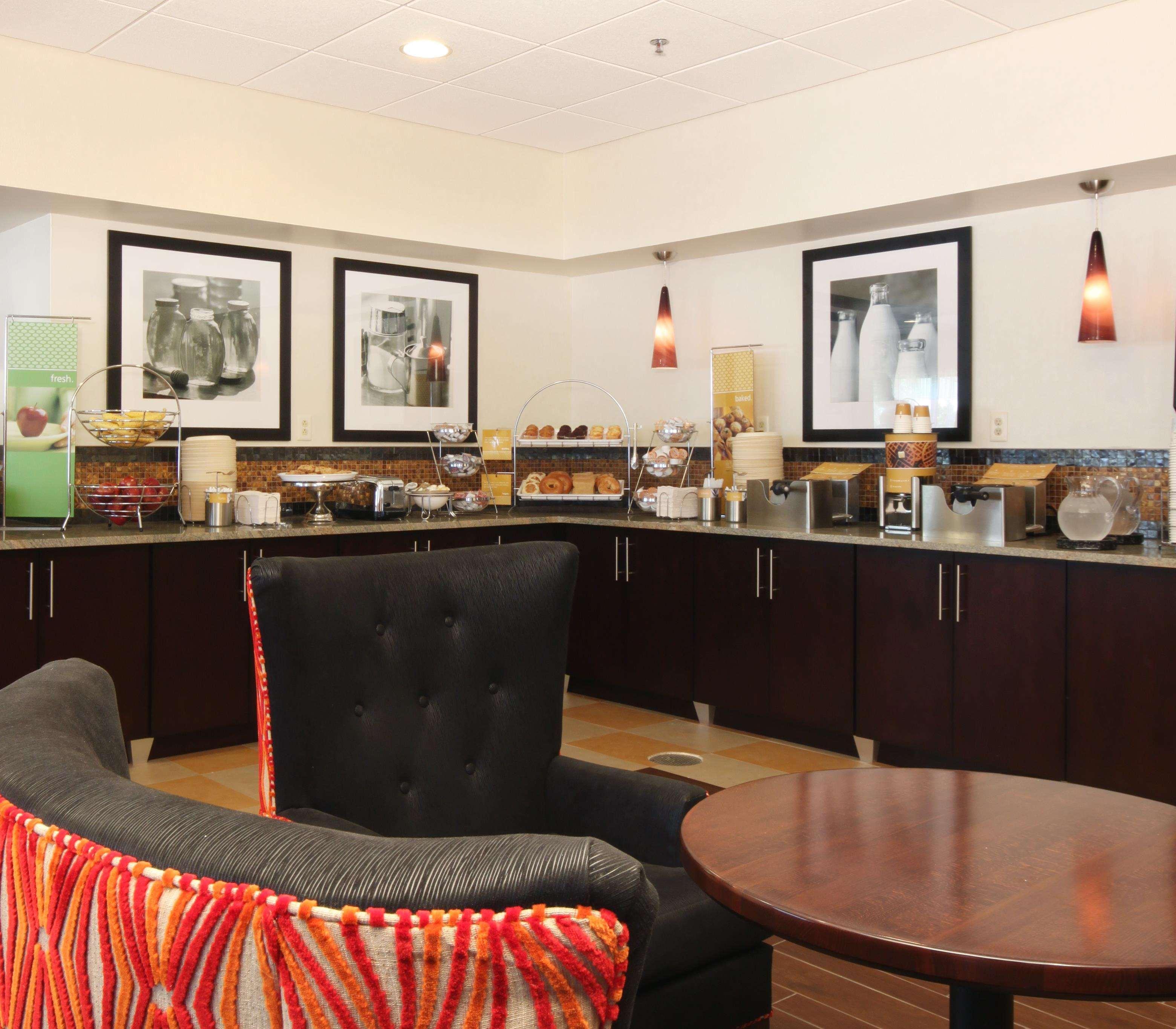 Hampton Inn Champaign/Urbana מראה חיצוני תמונה