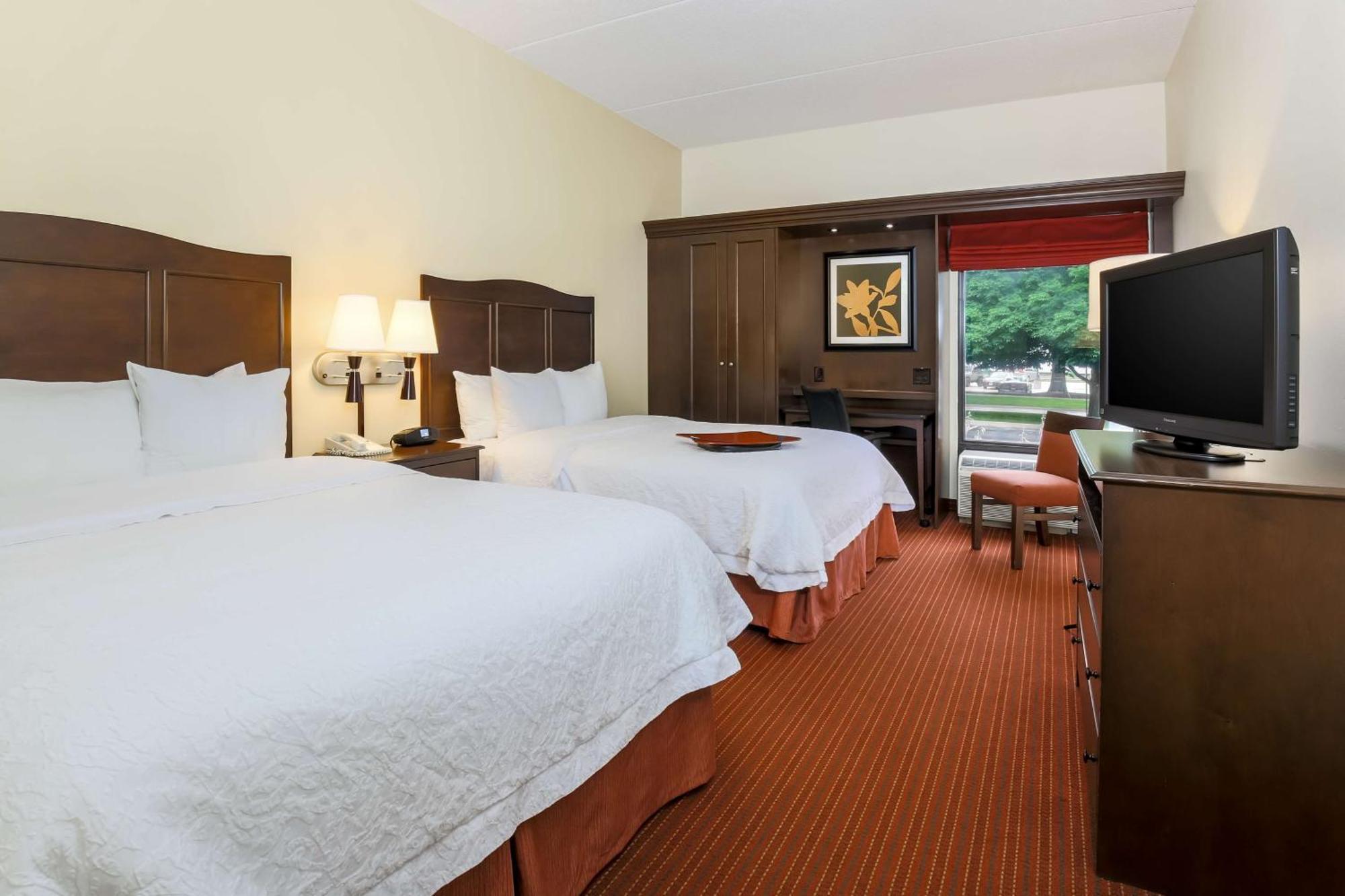 Hampton Inn Champaign/Urbana מראה חיצוני תמונה