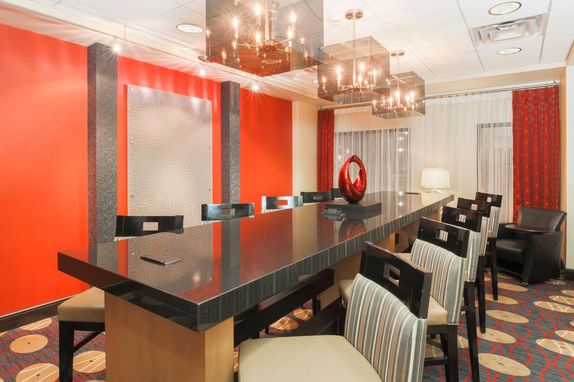 Hampton Inn Champaign/Urbana מראה חיצוני תמונה