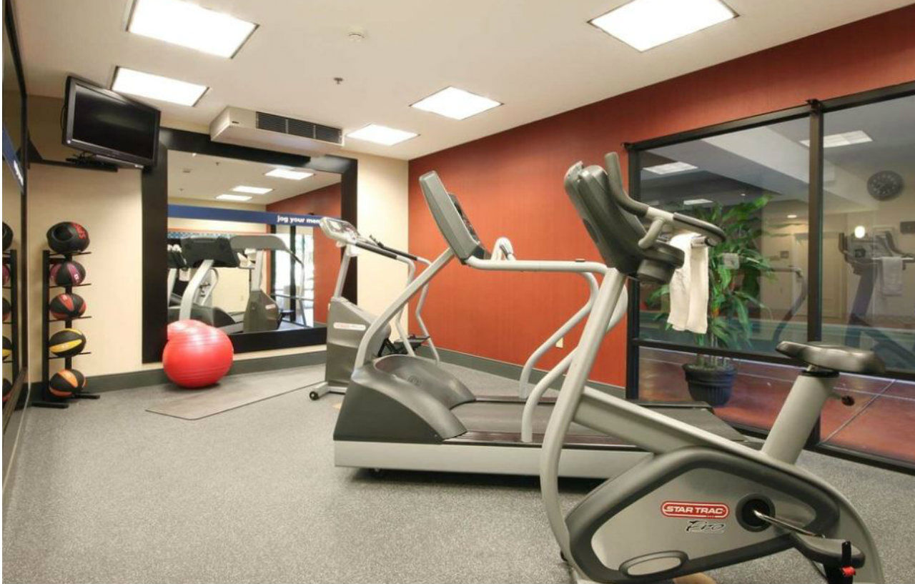 Hampton Inn Champaign/Urbana מראה חיצוני תמונה